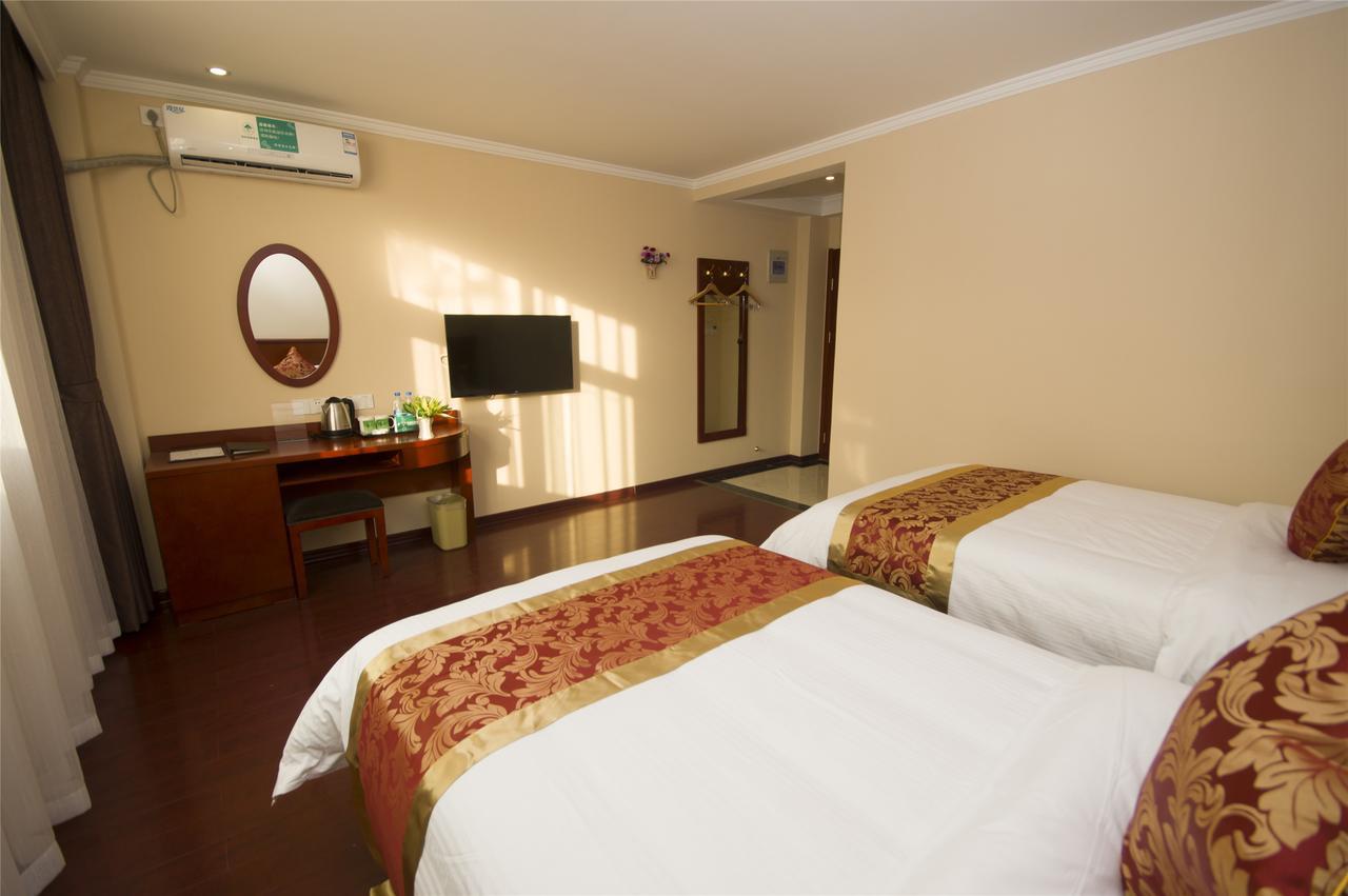 Greentree Inn Henan Qinyang Middle Huaifu Road Express Hotel Buitenkant foto